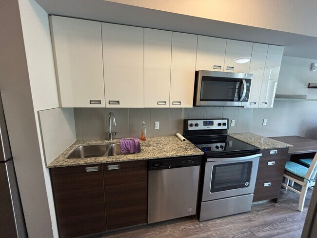 Photo du bâtiment - 308 Lester St