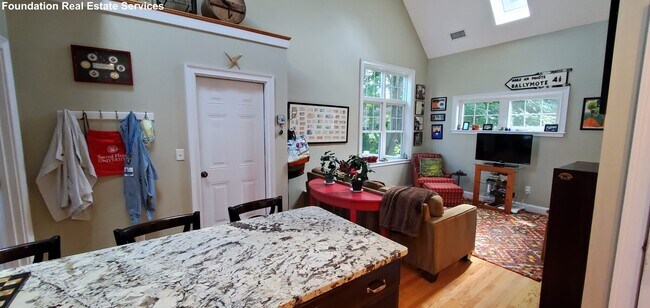 Foto del edificio - 11 Duncklee St