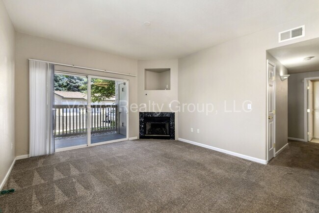 Building Photo - 9911 E Idaho Cir