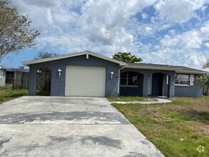 Building Photo - 3327 Pinon Dr