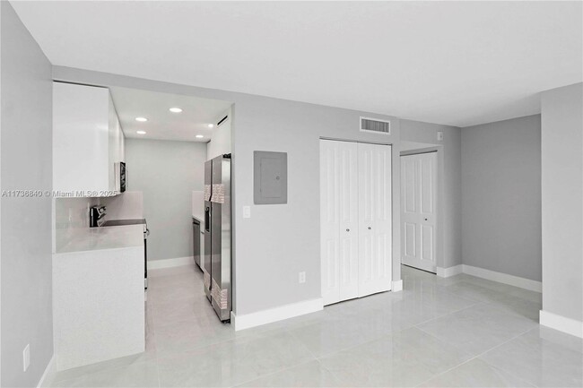 Foto del edificio - 10801 SW 109th Ct