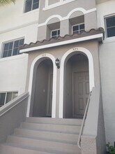 Building Photo - 325 Bayfront Dr