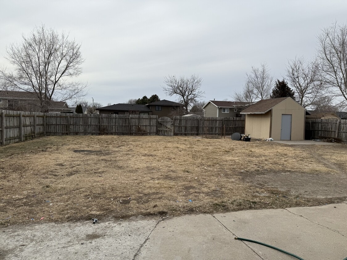 Building Photo - 1403 Freedom Ln