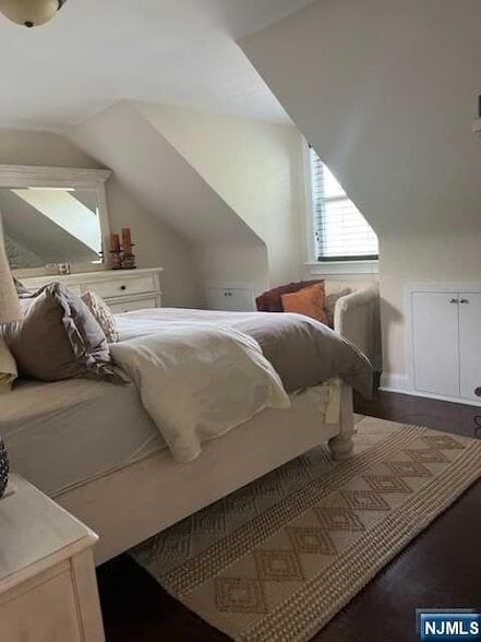 Building Photo - 85 Burns Ave