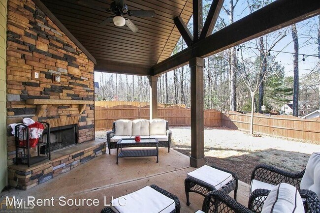 Building Photo - 4 br, 2.5 bath House - 345 Cliffhaven Circle