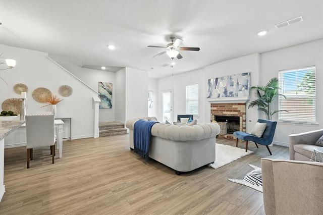 Foto del edificio - 8712 Tudor Pl