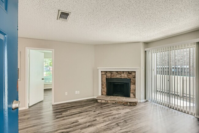 Foto del edificio - Villas at Waterchase Apartments