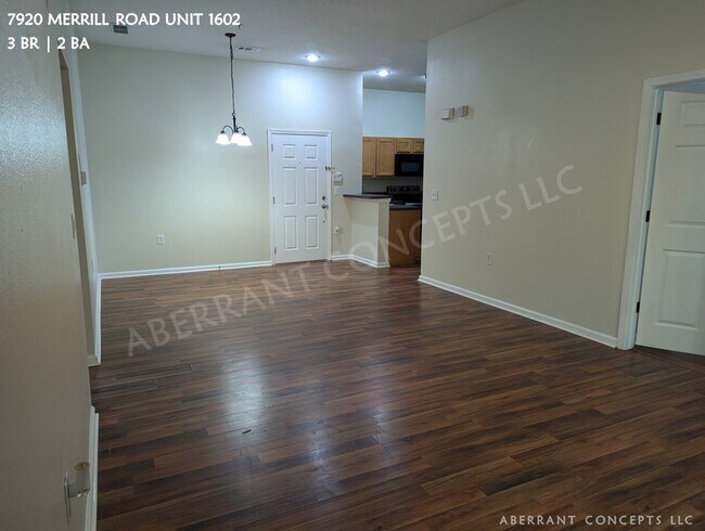 Foto del edificio - 7920 Merrill Rd