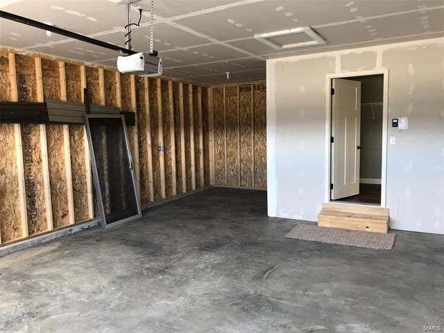 Building Photo - 602 Split Rail Dr