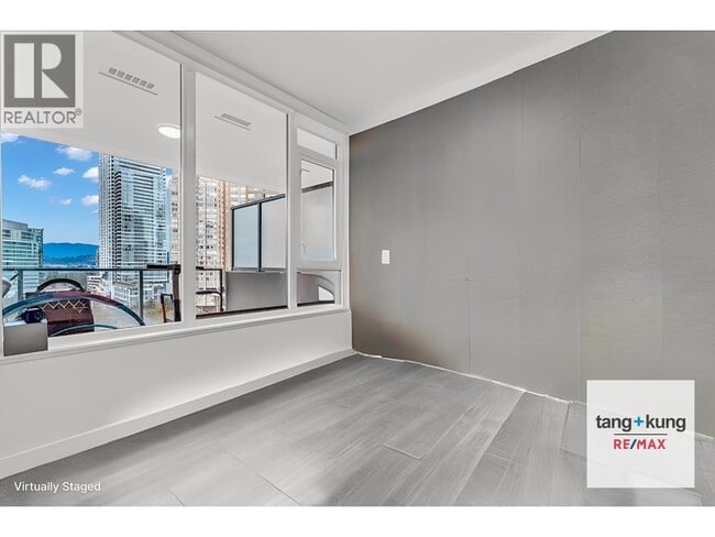 Photo du bâtiment - 6383-6383 McKay Ave
