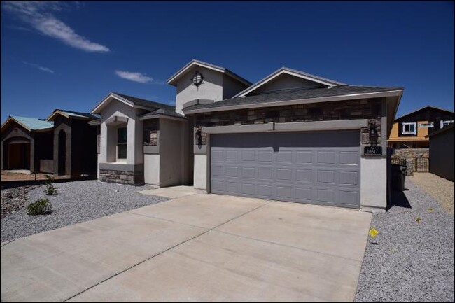 Building Photo - 3 bedroom in El Paso TX 79924