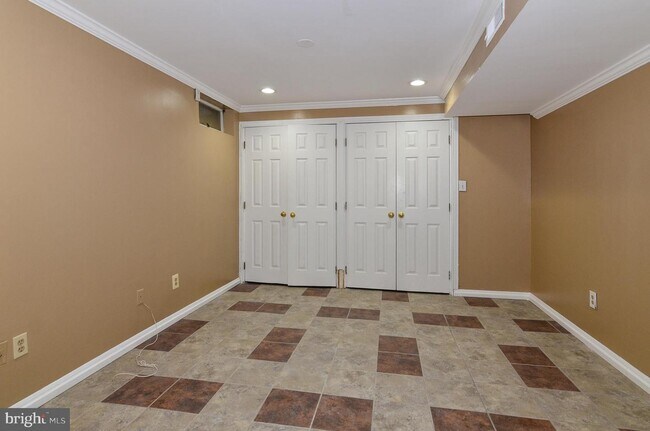 Building Photo - 2321 Darius Ln