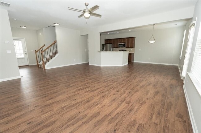 Foto del edificio - 369 Hardy Water Dr SE