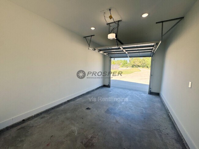 Foto del edificio - 4056 Parris Bridge Rd