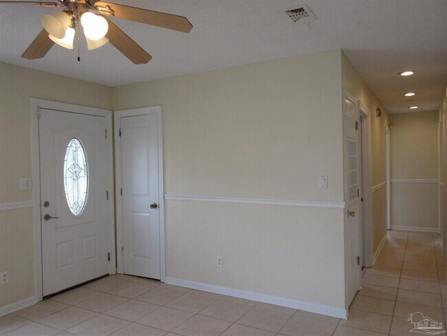 Building Photo - 4249 Queens Ct