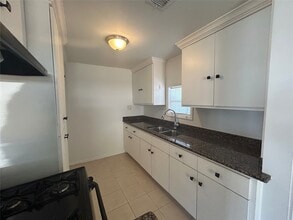 Building Photo - 3419 Elser St