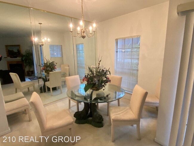 Building Photo - 2 br, 2.5 bath House - 11839 PARLIAMENT ST...