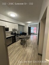 Building Photo - 258C-258C Sunview St