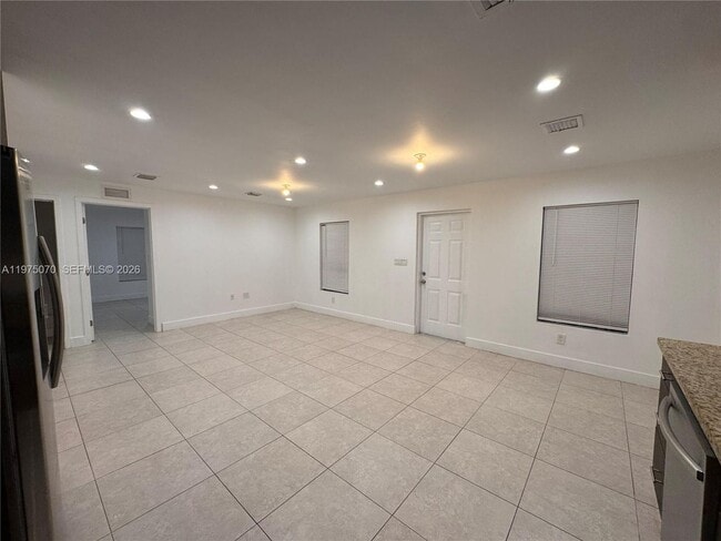 Photo - 605 NW 3rd Ave House