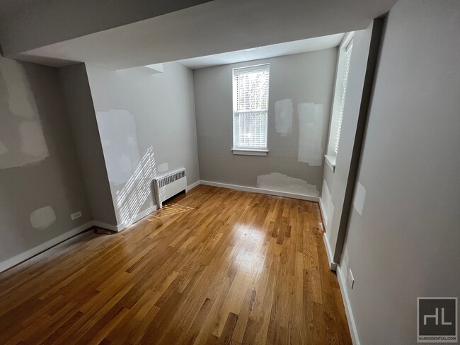Foto del edificio - Amazing Coop in Riverdale!