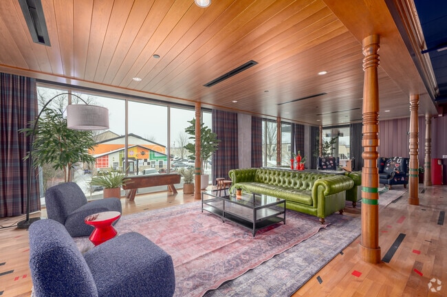 Lobby - Hub Bloomington