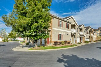 Building Photo - 1028 Canyon Vista Rd