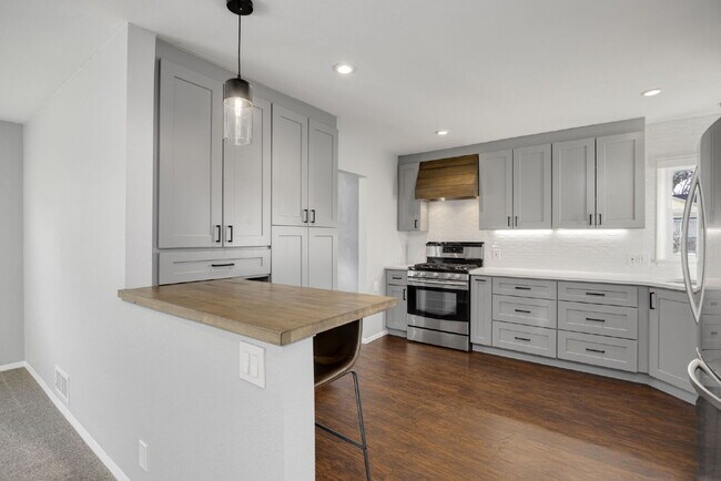 Foto del edificio - 2bd/1.5 ba ranch near Old Town