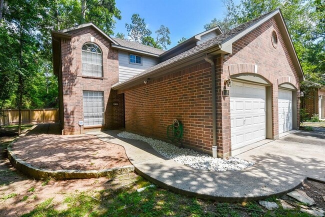 Building Photo - 138 Willowwood Cir