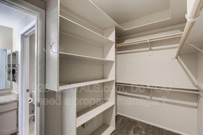 Building Photo - 4343 Soliere Ave