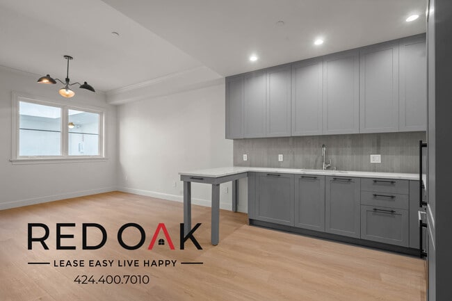 Building Photo - 10 Weeks Free Move-in Special! Brand New L...
