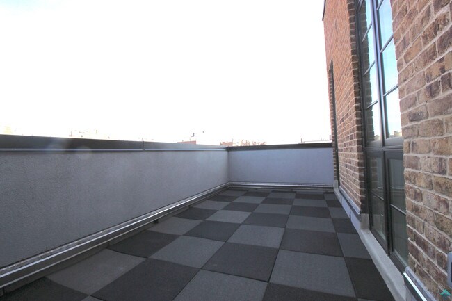 Foto del edificio - 490 Lefferts Ave