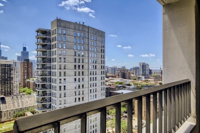Building Photo - 1030 N State St