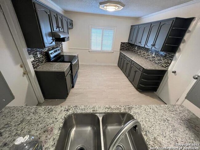 Foto del edificio - LOVELY ONE STORY 3/2 LOCATED NEAR UTSA!