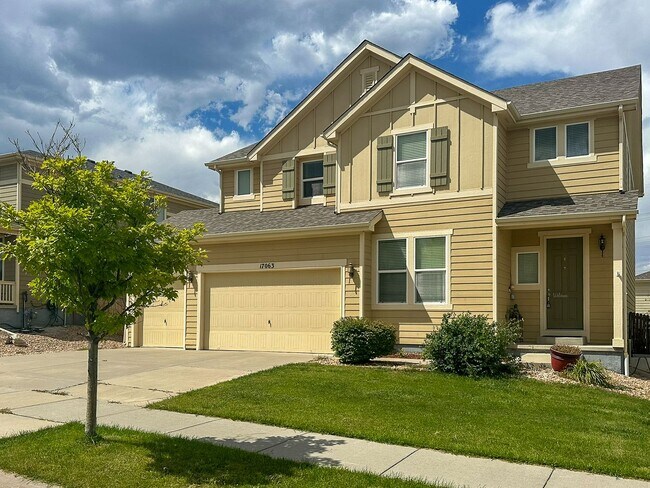 Foto del edificio - This 4bd home is waiting for you!