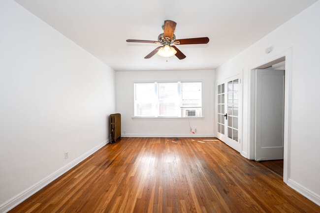 Building Photo - 740 E 300 S