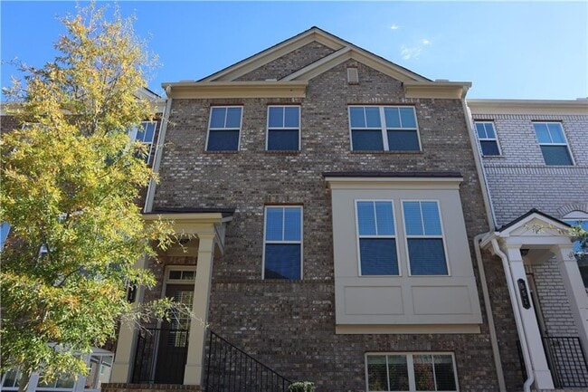 Building Photo - 561 Sunset Park Dr