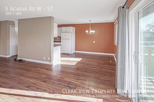 Building Photo - 2-bedroom, 1-bathroom, recently renovated ...