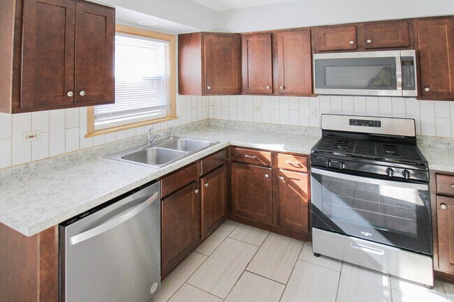 Foto del edificio - 6920 N Rosemary Ln