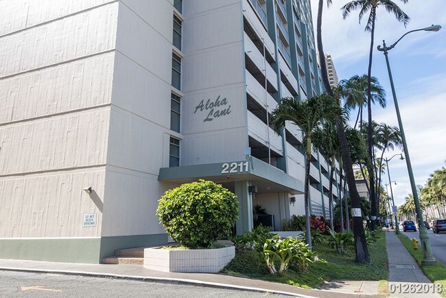 Building Photo - 1 BD/1 BA Apartment in the Waikiki Aloha L...