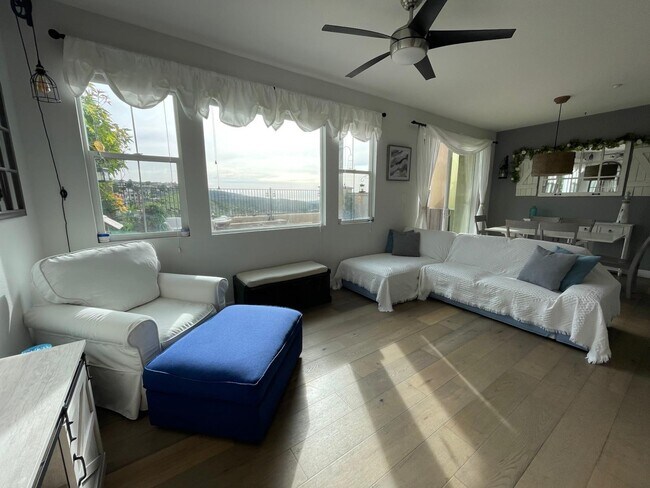 Foto del edificio - 1656 Sunnyside Ave