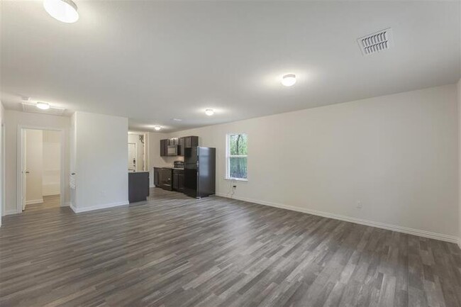 Building Photo - 712 Velma St