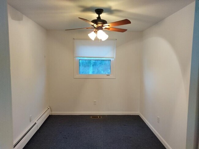 Foto del edificio - 8 Woodland Ave