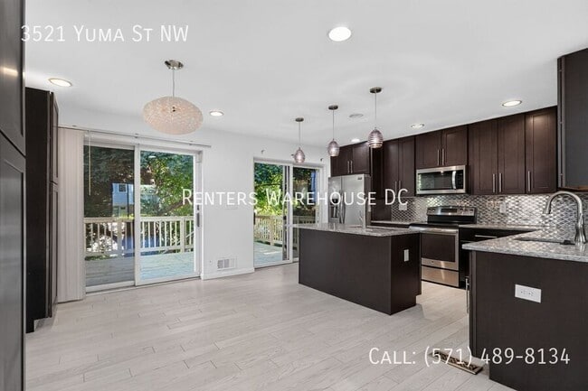 Foto del edificio - 3521 Yuma St NW