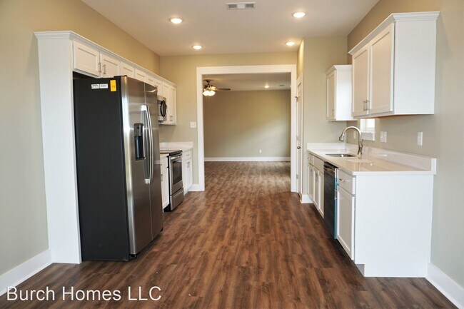 Foto del edificio - 3 br, 2 bath House - 3701 Red Maple Way