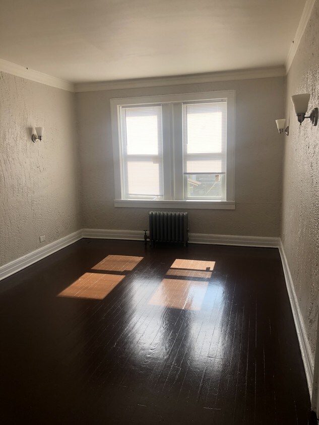 Primary Photo - 5150 W 21st Pl