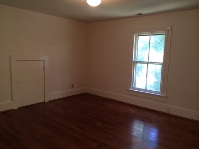 Building Photo - 909 Monroe St