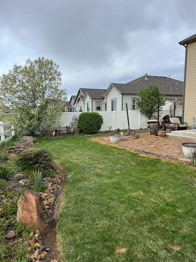 Building Photo - 964 Pyxis Dr