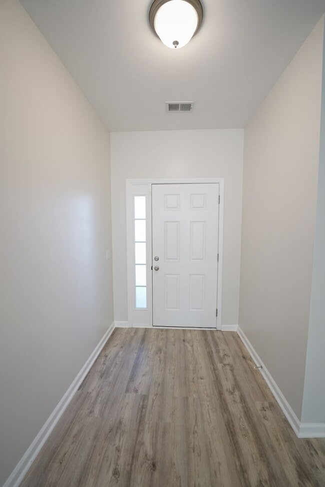 Building Photo - Available Soon!