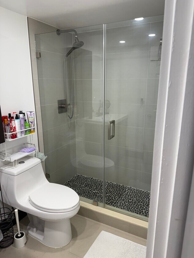 Foto principal - 10201 Fontainebleau Blvd