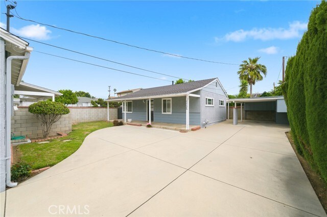 Building Photo - 6268 N Muscatel Ave